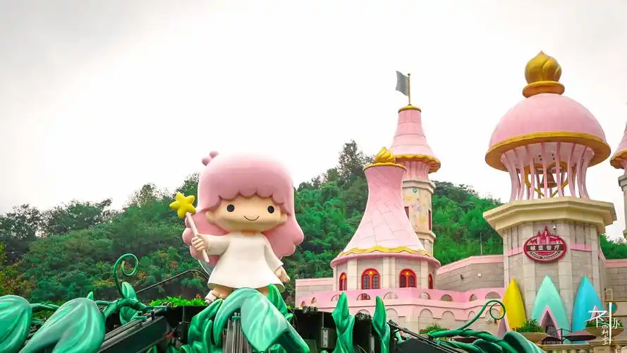 开了hellokitty这处乐园少女心有了停靠的方向