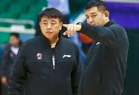 山东男篮五虎之争引发的关系微妙_巩晓彬_鞠维松_主教练