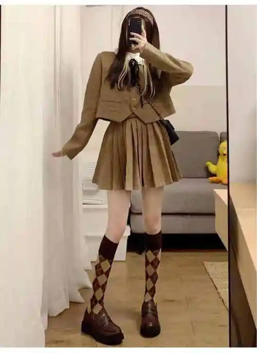 半身长裙配什么鞋子咖色半身裙搭配什么颜色鞋子