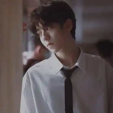 高冷霸气的头像男生