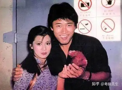 汤镇业与戚美珍事情发生后,戚美珍被骂了很久,更被安上了「害人精」的