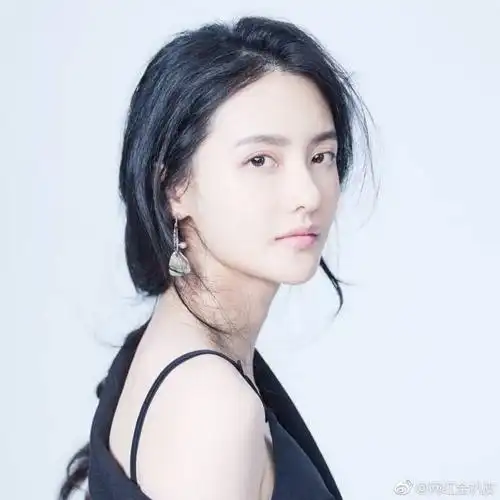 吴秀波老婆女演员陈昱霖在朋友圈爆与吴秀波地下情7年后被抛