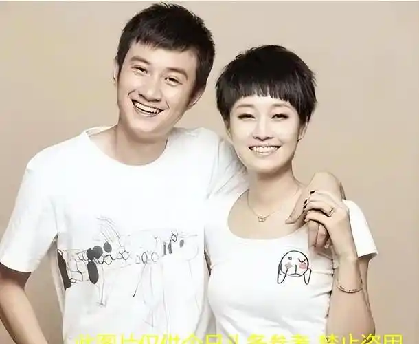 文章马伊琍一家四口同框,庆祝女儿毕业,15岁文君竹个子高挑_事业_关系