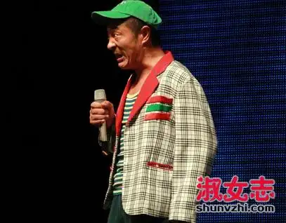 为什么今年流行赵四的风格 赵四的西装是什么样的