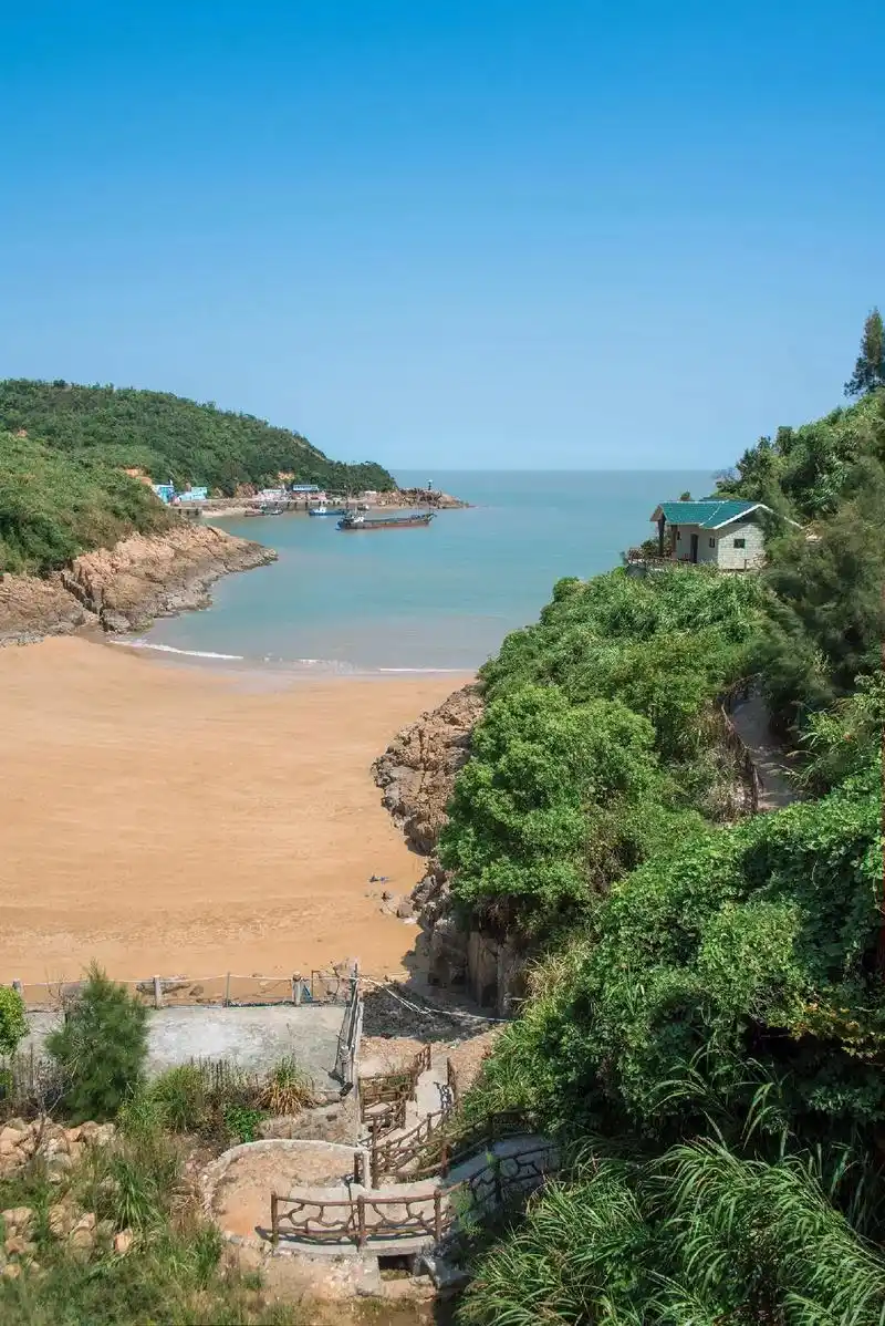 台州最美的100个地方 第42篇 白马岙,炮台沙滩 白马岙沙滩位于玉环干