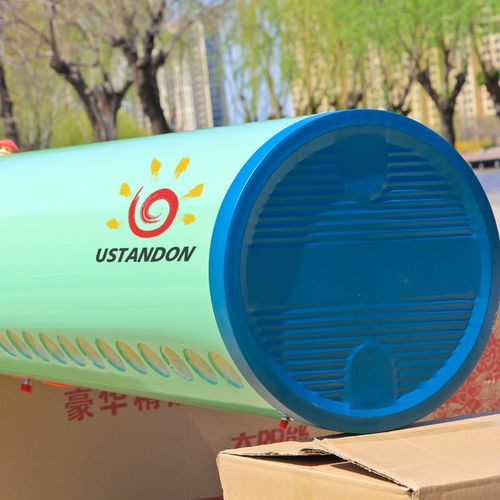 水桶太阳能热水器保温水箱储水热水新款家用加厚太阳能热水器
