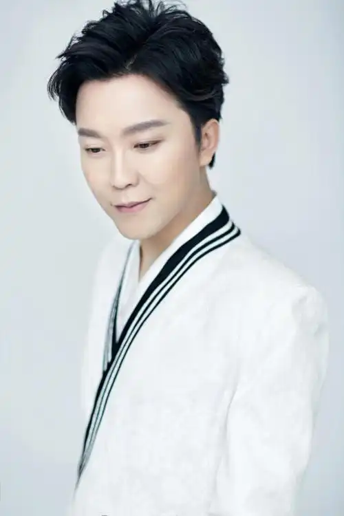 李玉刚被刘苗苗感动,为粉丝包场《红花绿叶》