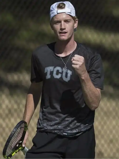 亚历克斯·雷巴科夫