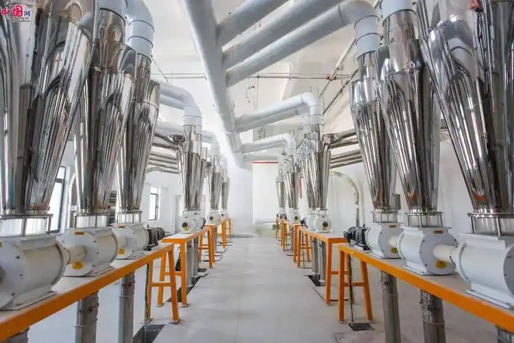 酒香丰饶数字化智能化生产线助力提升老窖酒魂