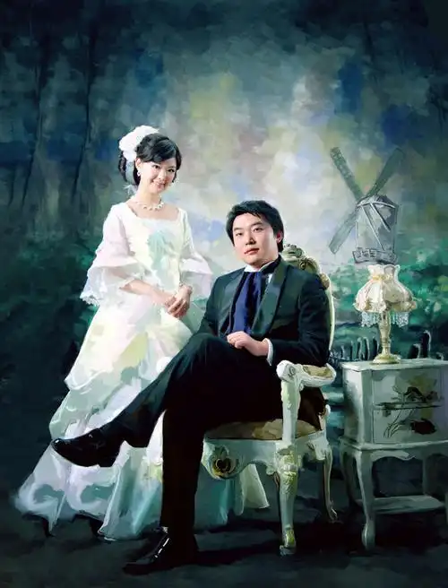 夫妻婚纱照油画,儿童生日纪念照油画,名人肖像油画