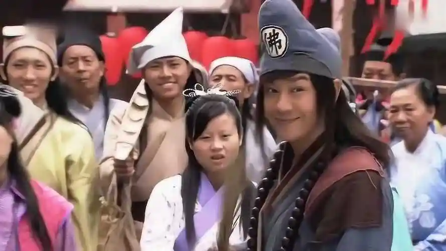 活佛济公汉生想发财想疯了跪求济公支招不想又被济公耍了