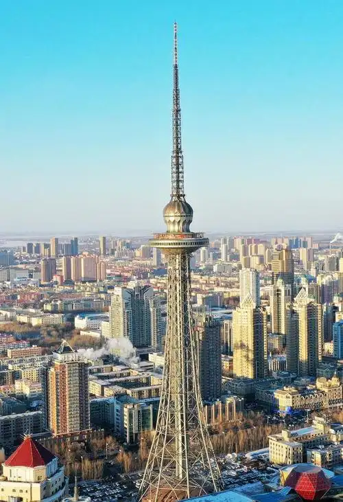 黑龙江省哈尔滨市哈尔滨城区最高建筑336米高的龙塔