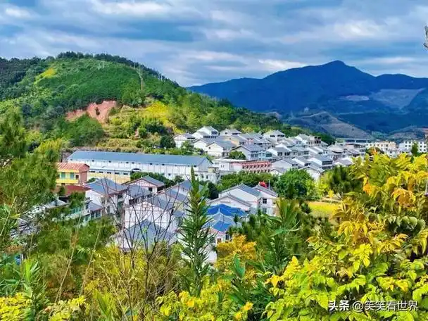 福建省户籍人口不足万人乡镇有107个:三明31个,龙岩25