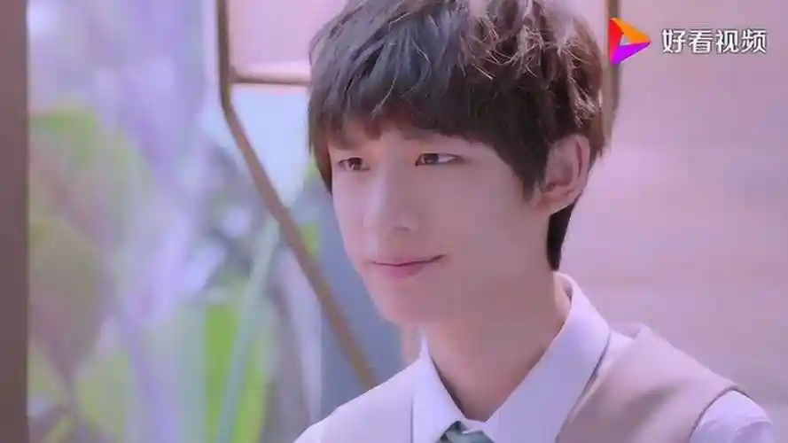 甜蜜暴击:方宙为了姐姐开心,小小年纪承担一切,挺让人心疼的