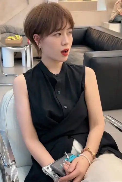 可甜可咸的短发,上班族白领超级适合,居家