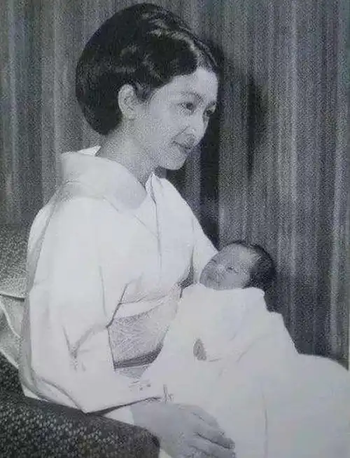 图丨重松金子平静的日子就这样一天天过着,直到1919年,重松金子抱着