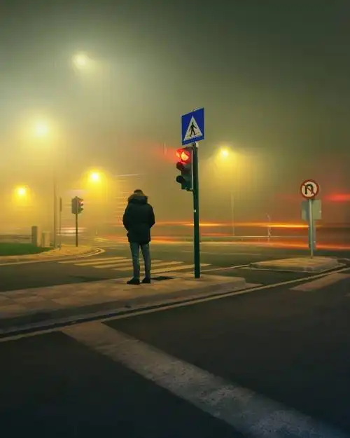 超现实感的城市孤独影像 摄影丨george natsioulis