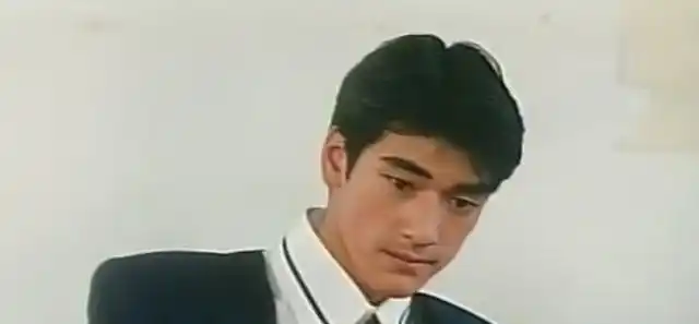 好美啊!18岁的林心如在《学校霸王》演校花,简直迷倒了一大片!_网易订