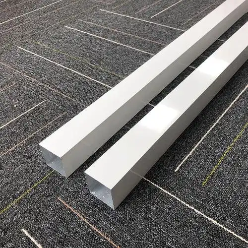 联能定制白色铝方管烤漆铝合金扁管铝方通室外装修隔断喷涂铝型材格栅