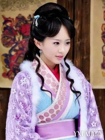 孙耀琦是饰演陆无双.