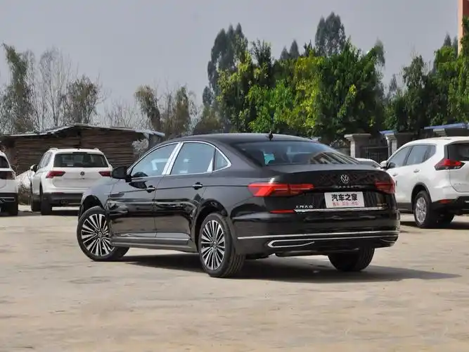 上汽大众 帕萨特 2021款 330tsi 豪华版