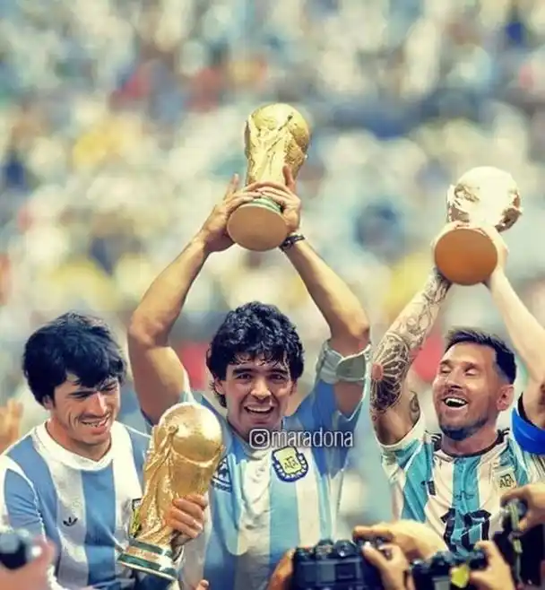 梅西说冠军属于天堂的马拉多纳足球给了我许多欢乐
