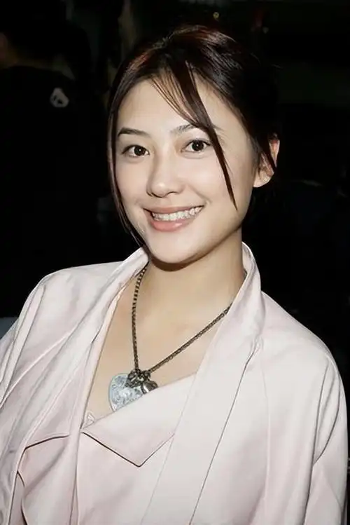 应采儿资料简介(结婚的时候多大年龄)  第11张