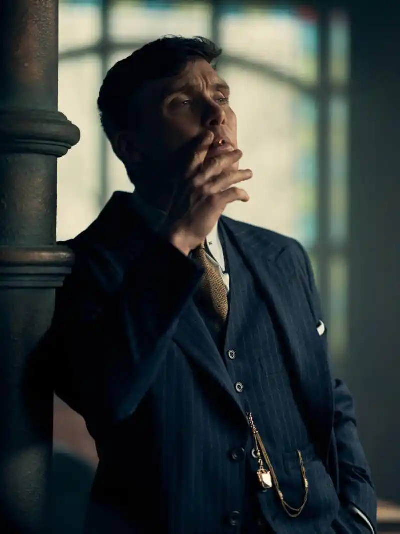 "谢尔比男团"的第一季和第六季的前后对比02-02主c02汤米 78