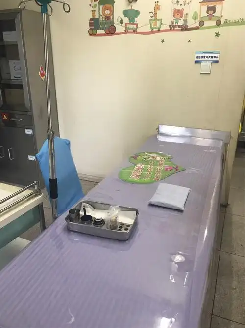 海慈磁性护理之黑夜中的守护者——丰碑无语,行胜于言——儿科注射室