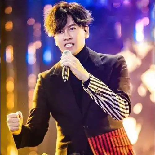 抒情男声李圣杰,唱尽男人心事