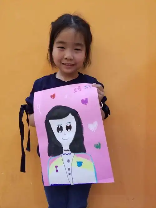 知识目标:对母亲节有一个简单的了解,知道它的由来以及节日的意义.