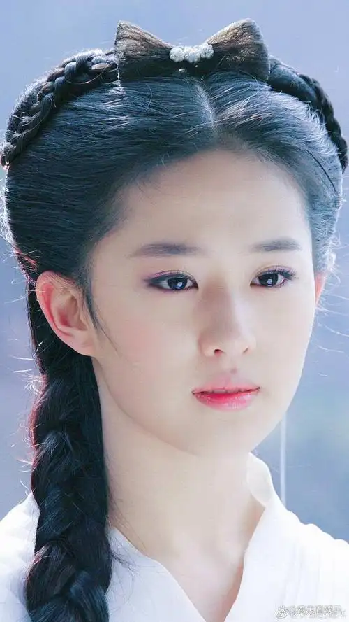 林青霞,王祖贤之类的,而在电视剧史的角色美女丝毫不逊色于电影是美女