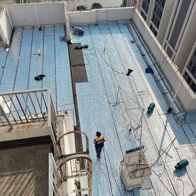 顶楼的防水如何做效果比较好?看这里.买楼顶的注意了,屋顶不漏 - 抖音