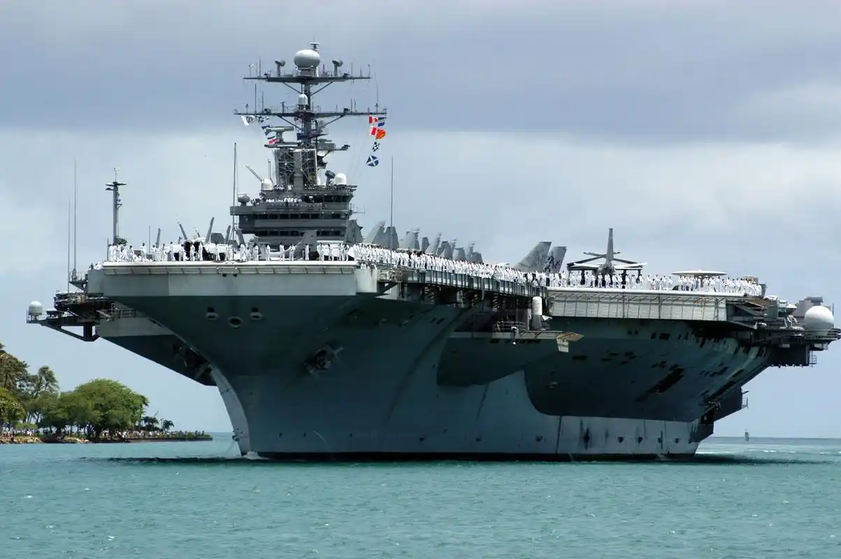 增强杀伤功力 美两福特级新航母要变身