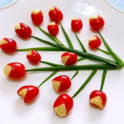 春的旋律——圣女果拼盘,延缓衰老,特别适合女生用来美容