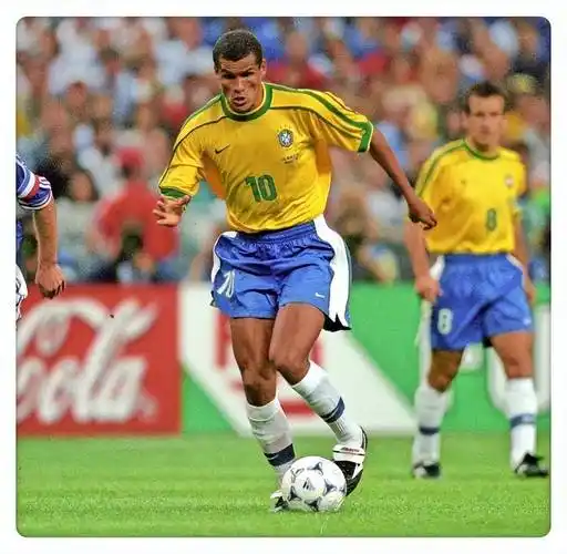 百年足球王国,五星巴西,球迷耳熟能详的十大球星排名_球员_其他_历史