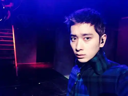 黄灿盛 chan-sung hwang的图片