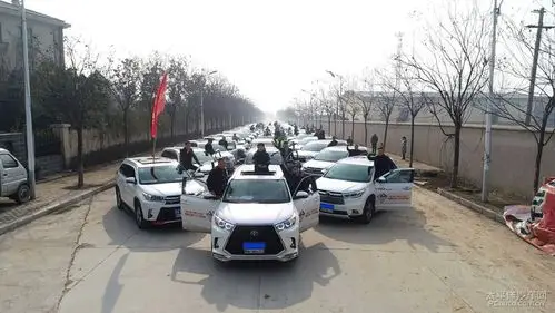 年会航拍指挥排队形,领签到礼!