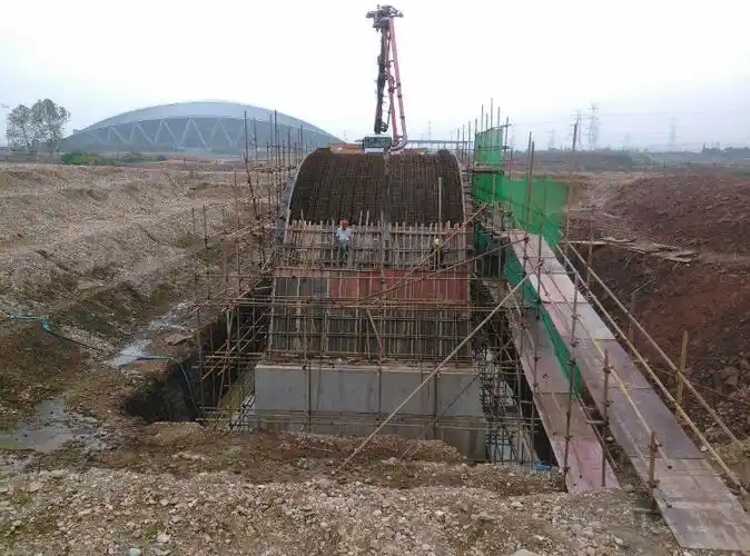 9号桥拱圈一次砼浇筑