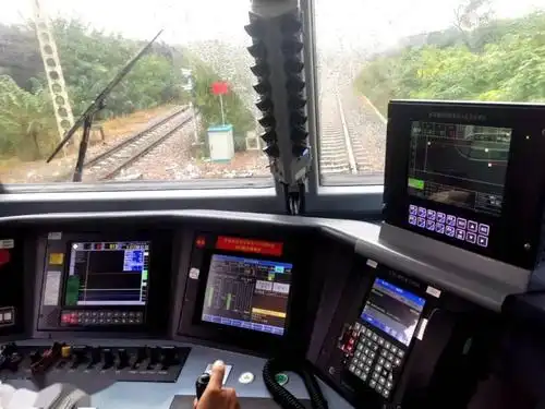 从复杂操作到监控运行,"大连机车"自动驾驶系统新体验