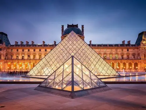 描述: 巴黎卢浮宫-城市高清壁纸 当前壁纸尺寸: 1152 x 864