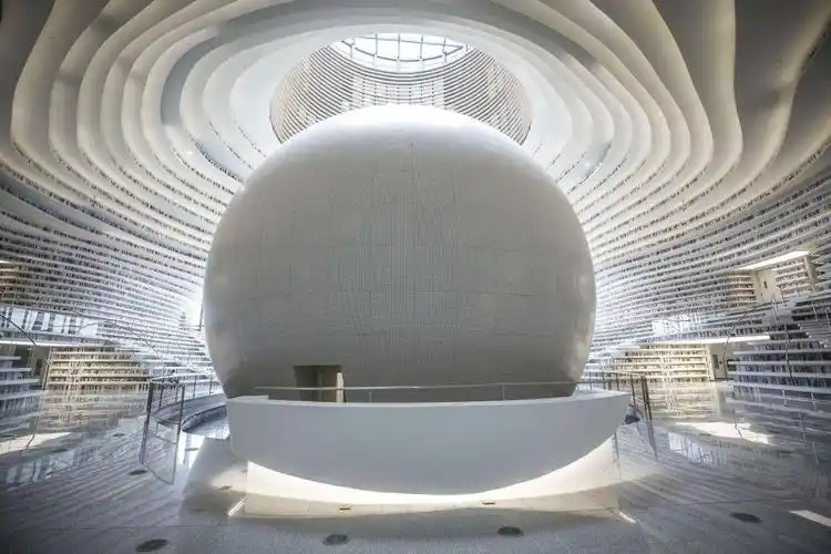 图书馆里接力赛,搞事情!