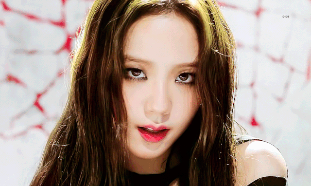 教你美everbody不要见y孟佳她可是有两幅面孔的