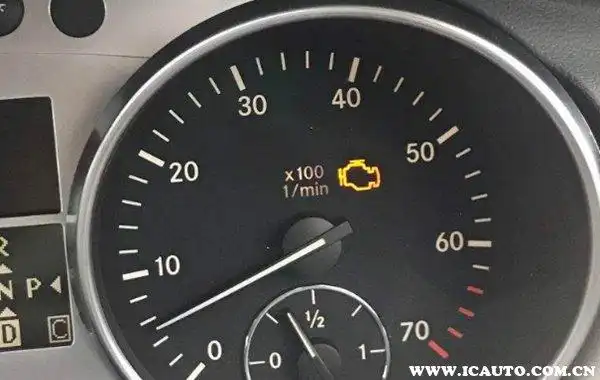 发动机排放系统故障还能开吗排气故障灯亮是怎么回事