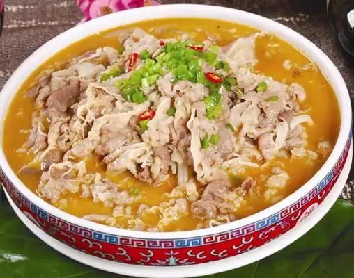 酸汤肥牛 35元/份 -谢和清粥家常菜 佳肴展示(早点,中餐,商务套餐)-金