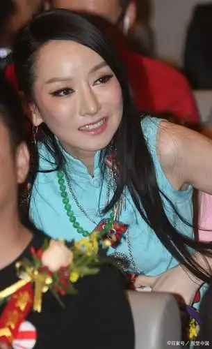 神秘东方女子——萨顶顶