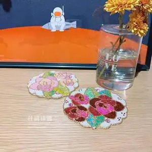 杜鹃珠绣圆形日式粉嫩少女心手工串珠复古玫瑰花朵隔热香熏茶杯垫