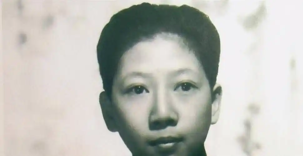 原创孔令伟开雪佛兰兜风把交警击毙老爹用钱摆平