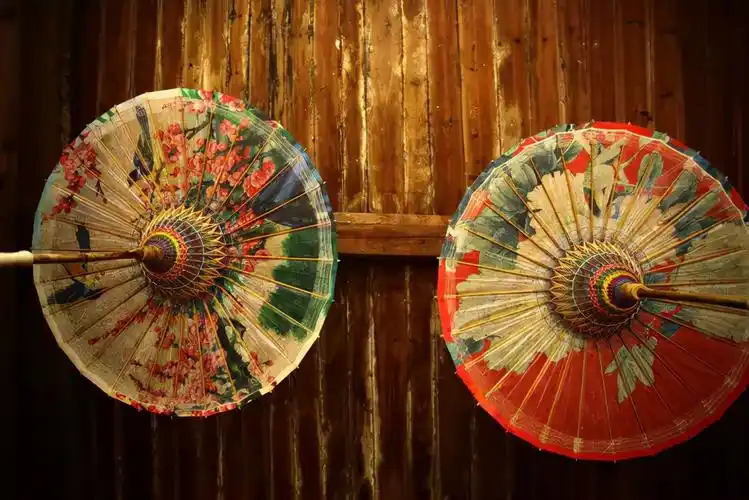 一把油纸伞,千年江南韵