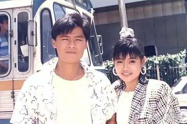 "新加坡帅哥"李南星:曾因沉迷赌博倾家荡产,58岁仍单身